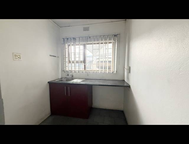440M² WAREHOUSE TO LET IN WADEVILLE
